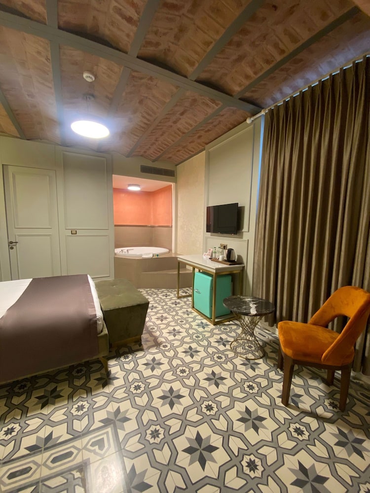Triada Hotel Buyukada 37/60