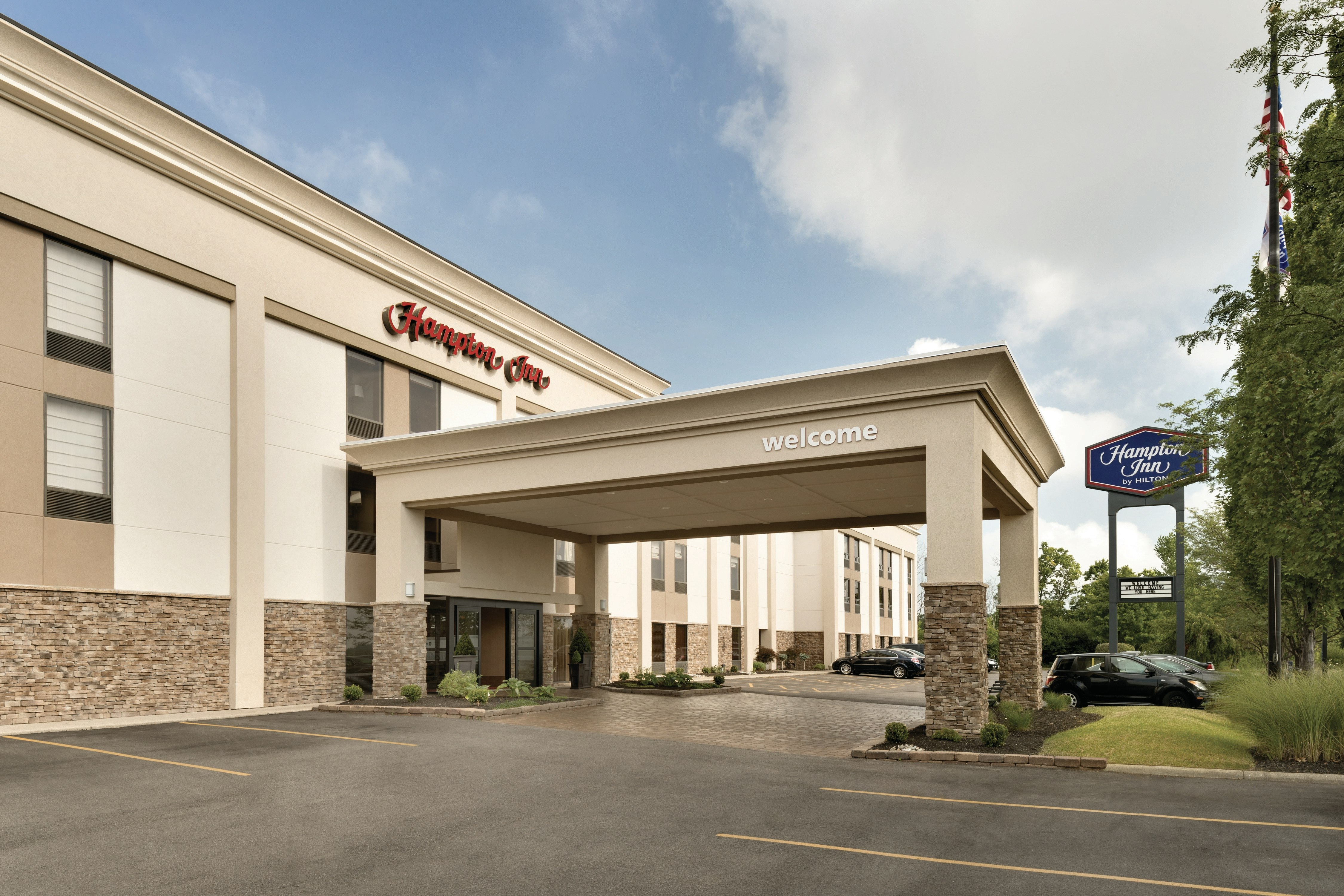Hampton Inn Cincinnati/Kings Island 64/69