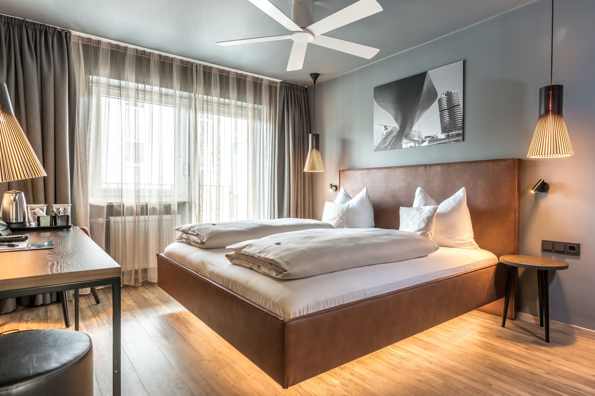 EXECUTIVE, DOUBLE BED