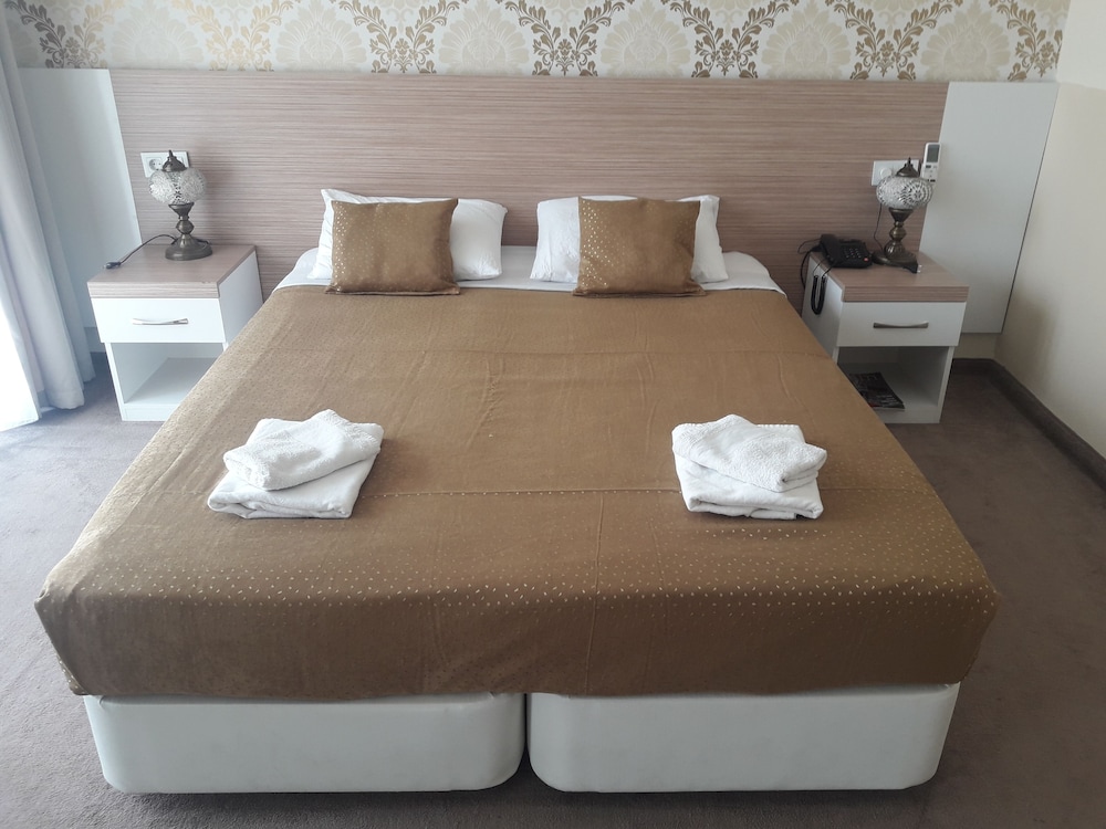 Nicea Hotel 31/60
