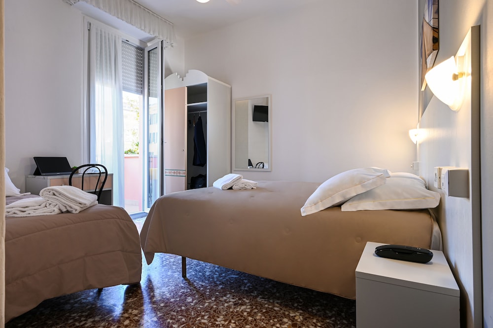 Amadei Hotel Blumen 6/34