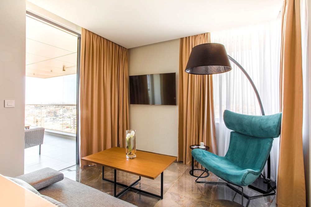 Radisson Blu Hotel Larnaca 53/74