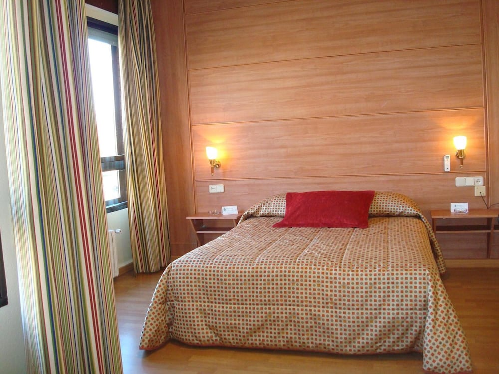 Hotel Castilla 16/27