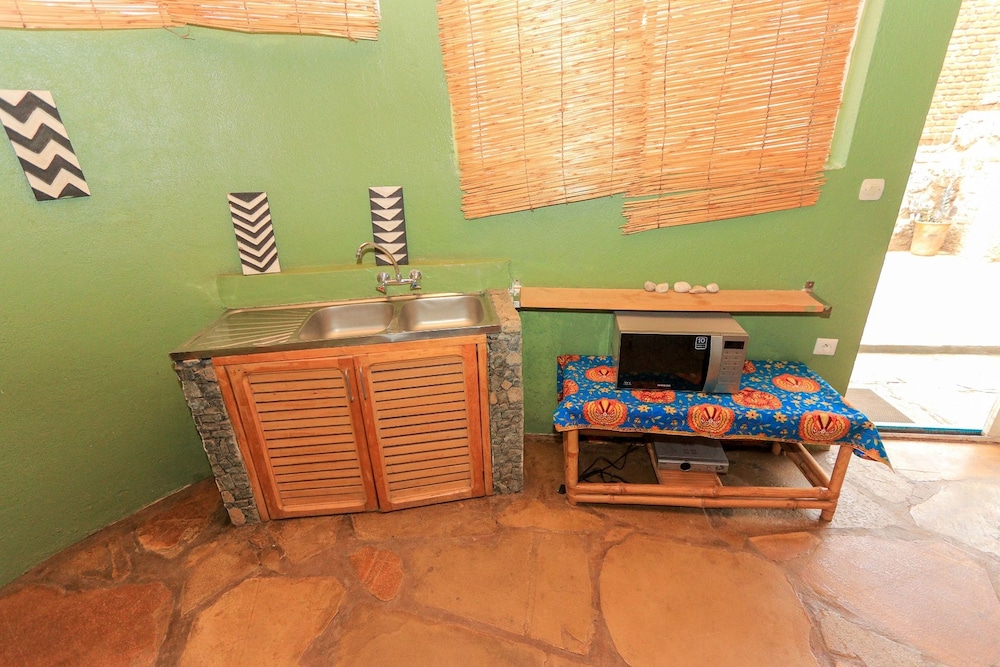Palm Garden Lodge 3/31