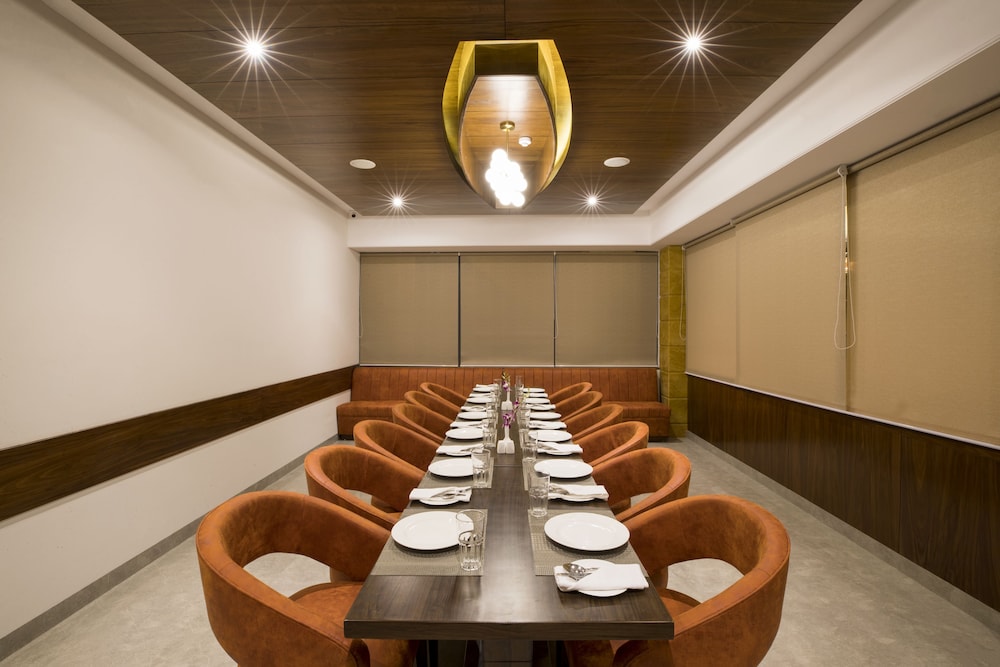 Regenta Central Cassia Zirakpur Chandigarh 39/42