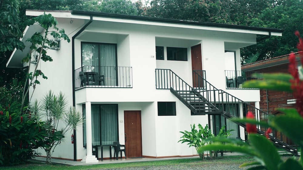 Hotel Eco Arenal 1/50