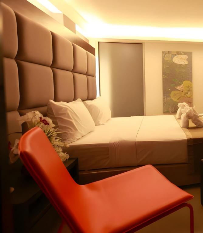 The Bangkok Major Suite 38/50