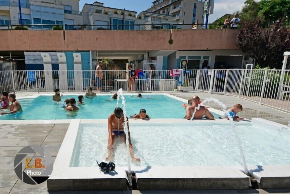 Hotel Caesar 28/31