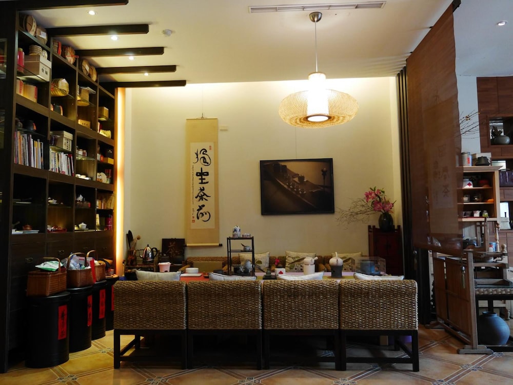 Cherng Yuan Hotel 37/51