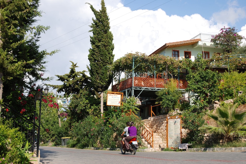 St. Nicholas Pension 32/50