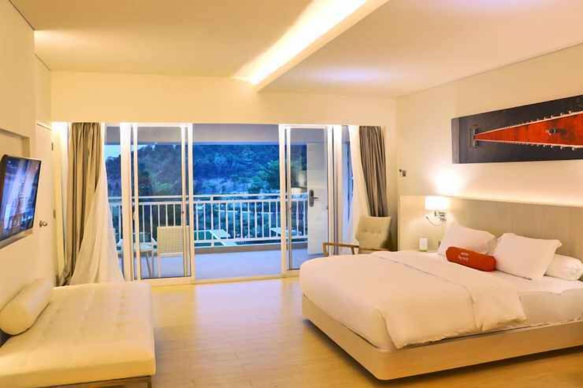 Harris, King Bed, Sea View