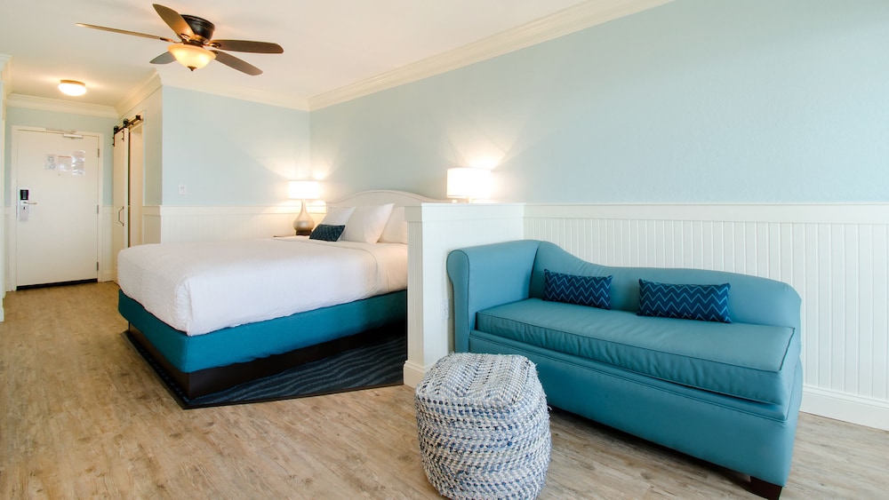 John Yancey Oceanfront Inn 32/66