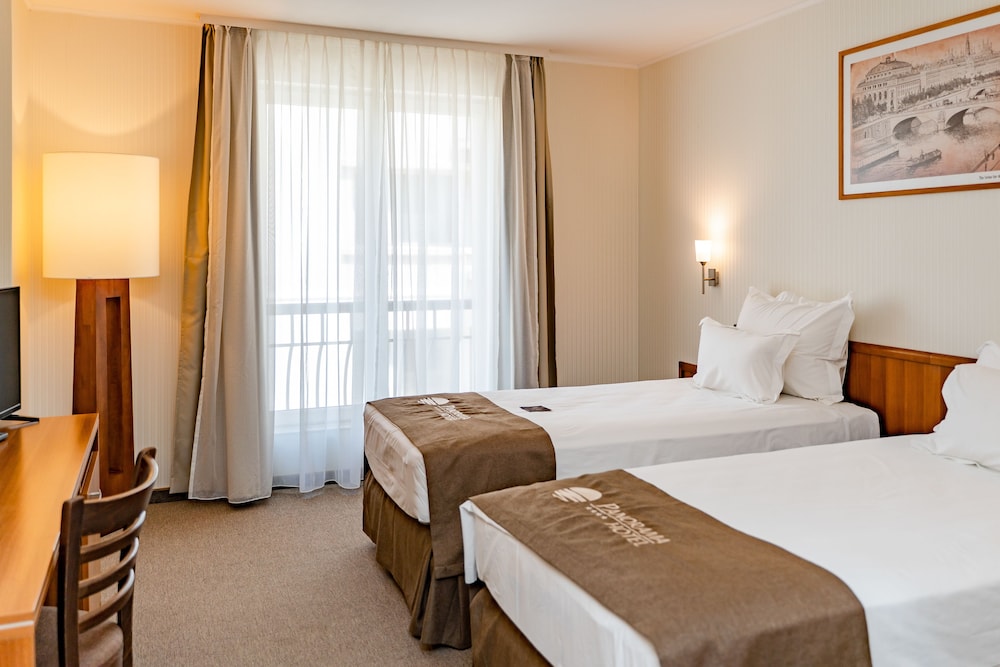 ROOM, DOUBLE BED, SEA VIEW