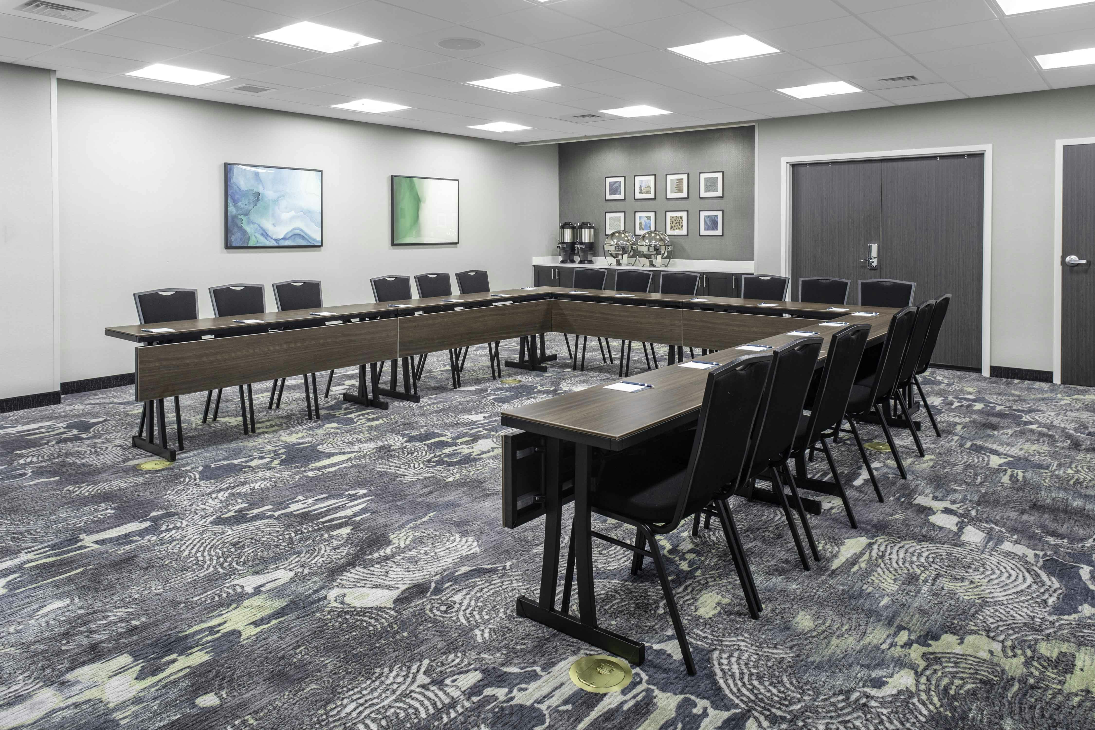 Homewood Suites By Hilton Lansing Eastwood 34/40