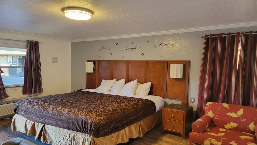 M Star Cedar City 25/50