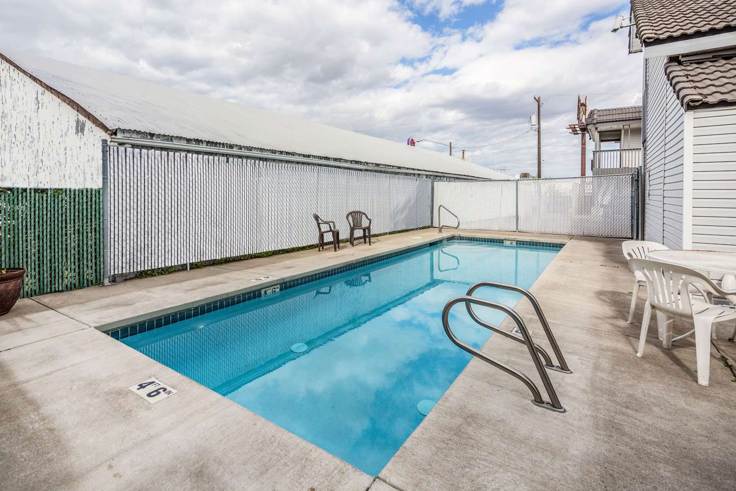 Howard Johnson by Wyndham Spokane 15/25