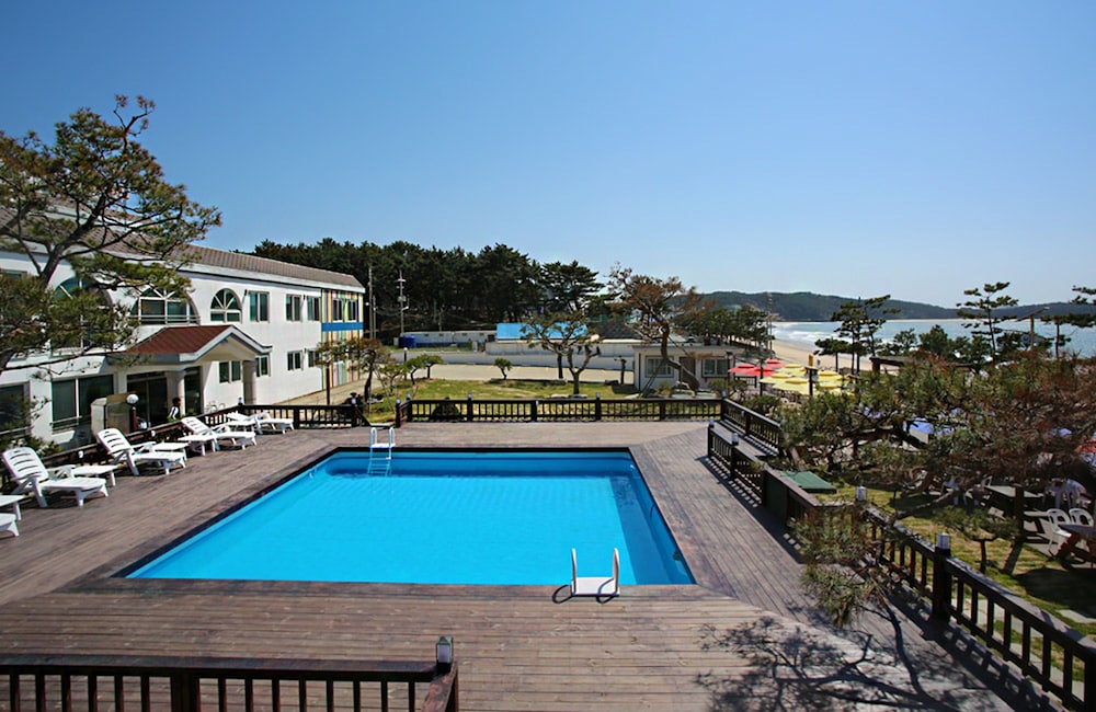 Manripo Hotel 42/49