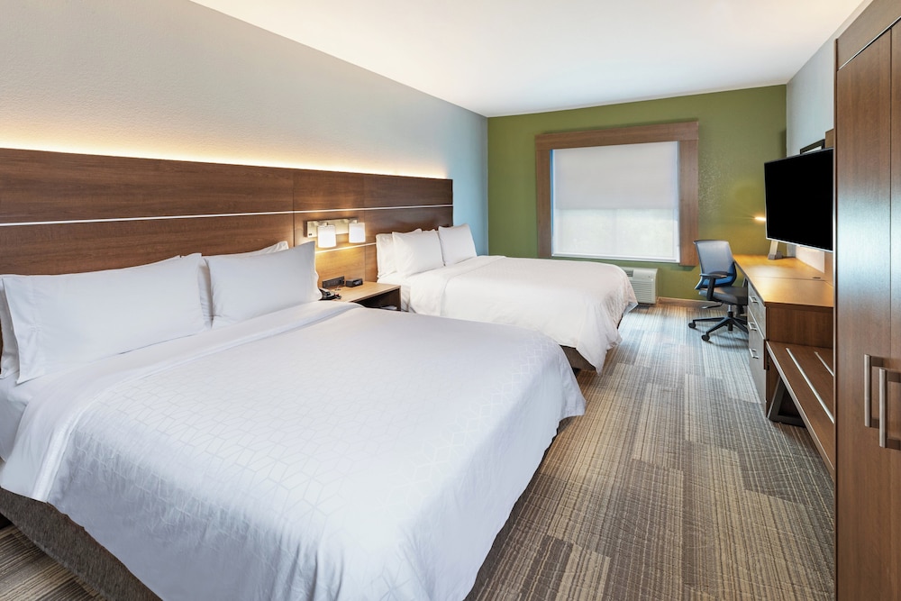 Holiday Inn Express Hotel Suites Hutto 22/72