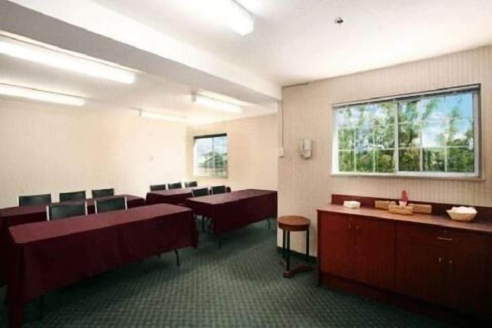 Motel6 Dixon, CA 38/58