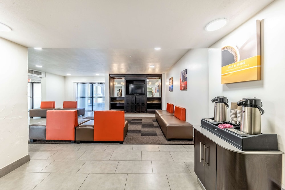 Motel6 Lewisville, TX - Medical City 50/64