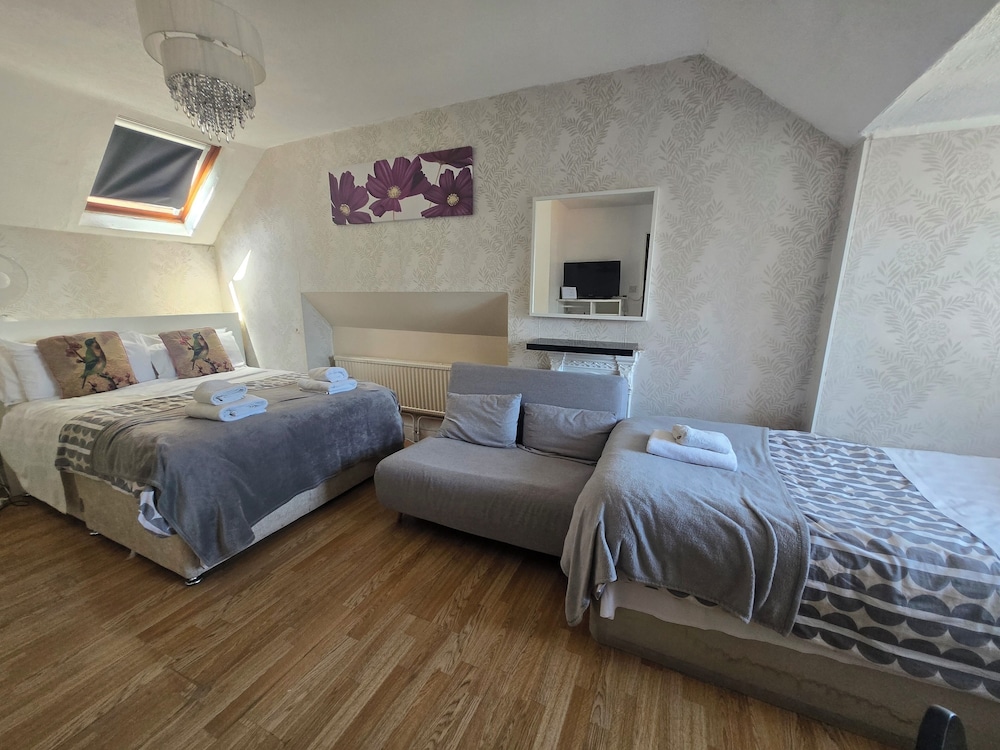 Adams Guest House 16/62