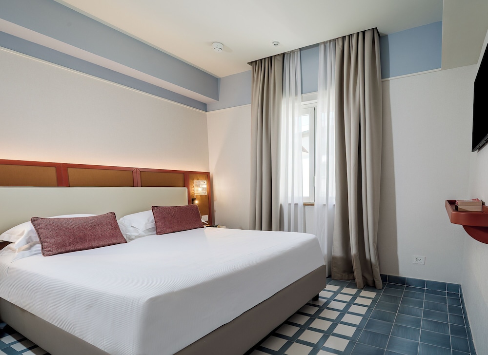 Hotel Plaza Sorrento 7/50