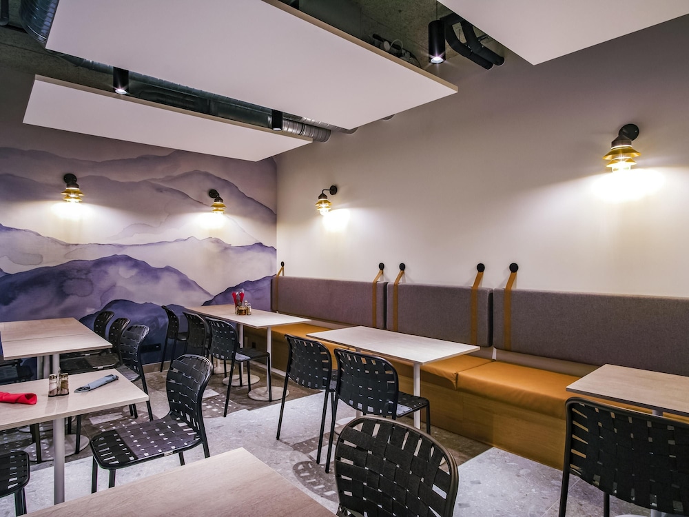 ibis Styles Albertville 42/61