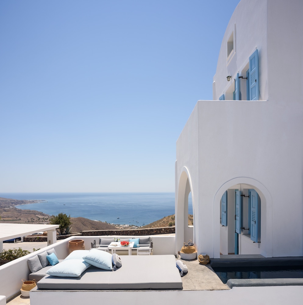 Kalestesia Suites 112/120