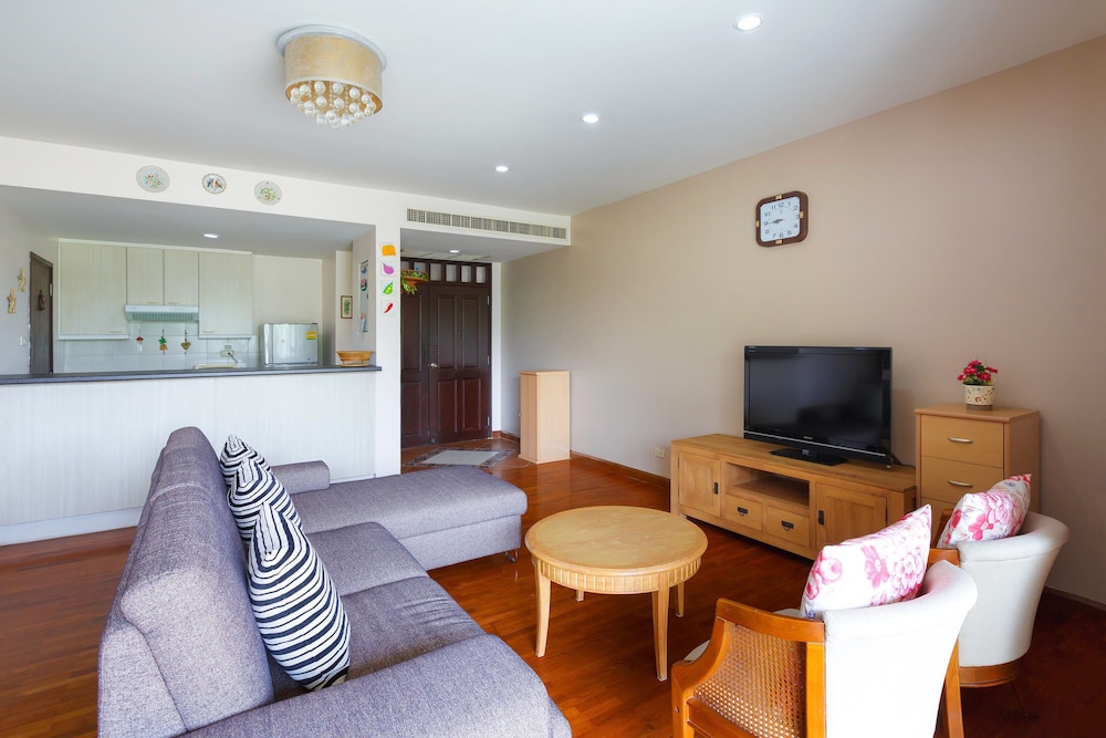 Baan San Dao Service Apartment 42/50