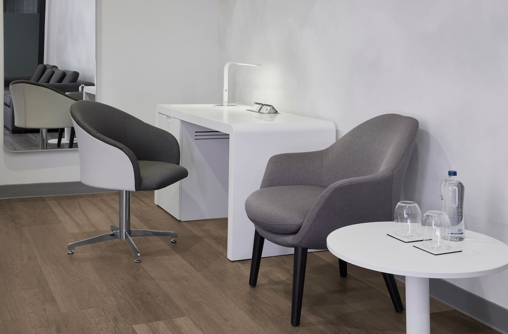 YOTELAIR Istanbul Airport AIRSIDE 54/63