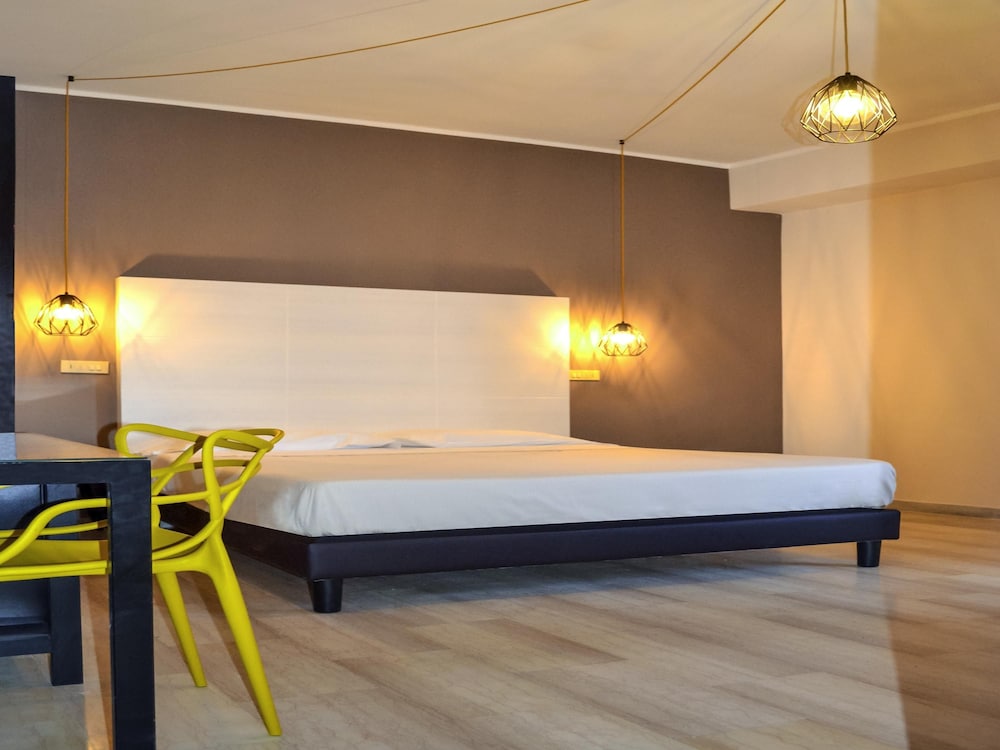 Ibis Styles Trani 3/39