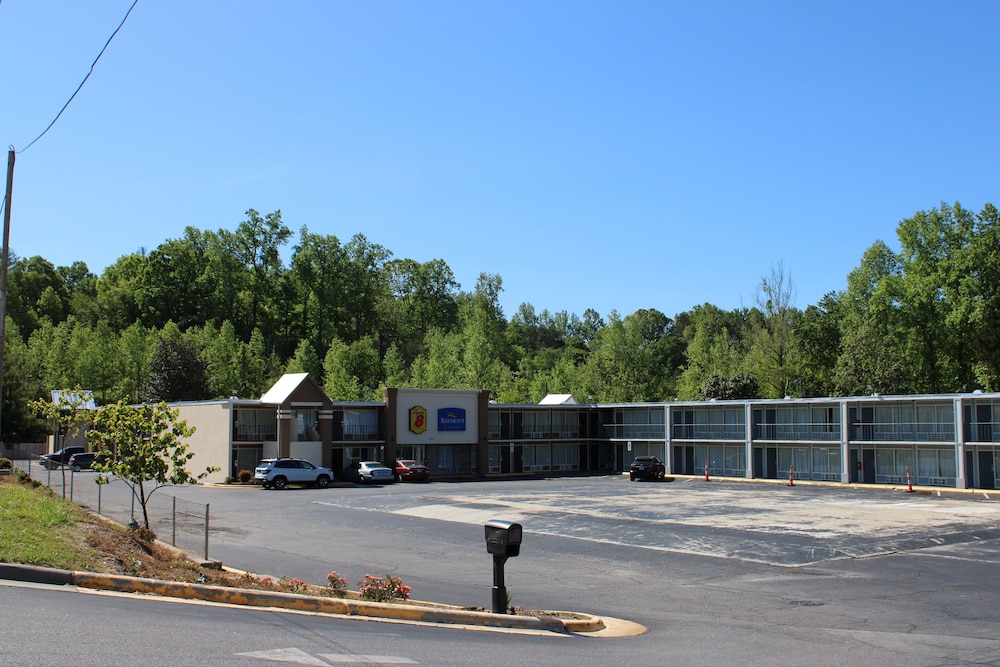 Super 8 by Wyndham Morganton 40/50