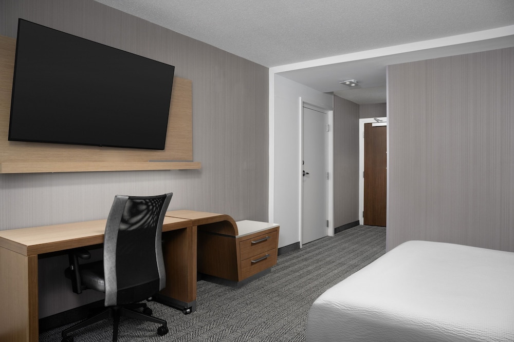 Courtyard Philadelphia Bensalem 47/56