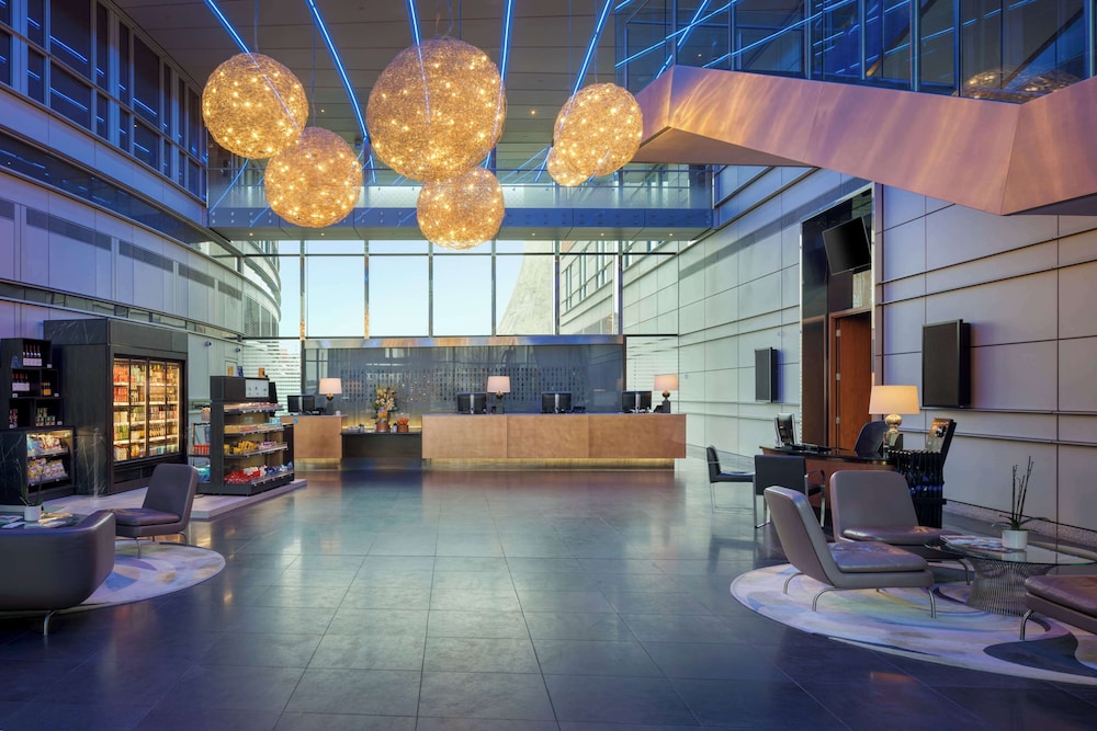 Radisson Blu Hotel, London Canary Wharf East 11/74