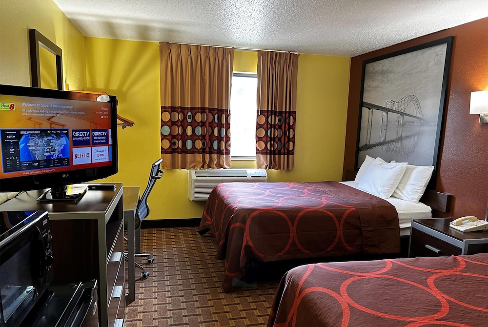 Super 8 Motel Boone 18/26