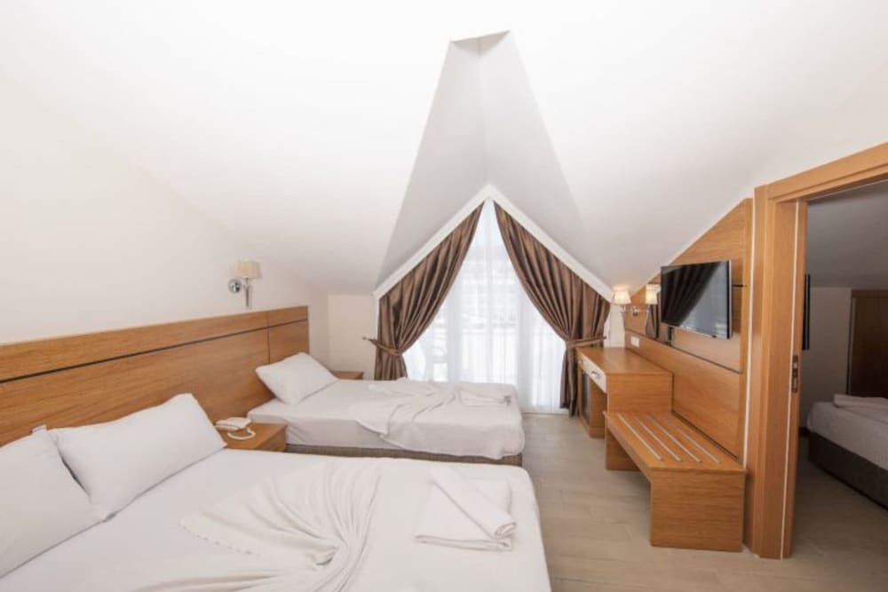 Elit Life Hotel 26/59