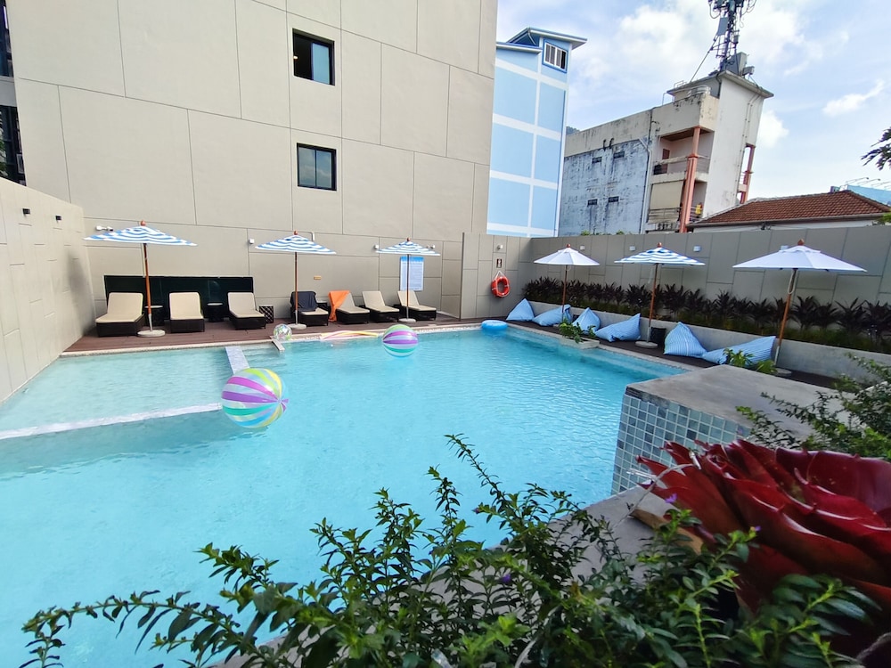 Patong Bay Residence 46/48