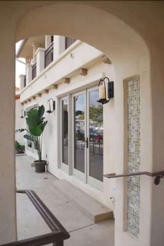 Bella Capri Inn 7/58