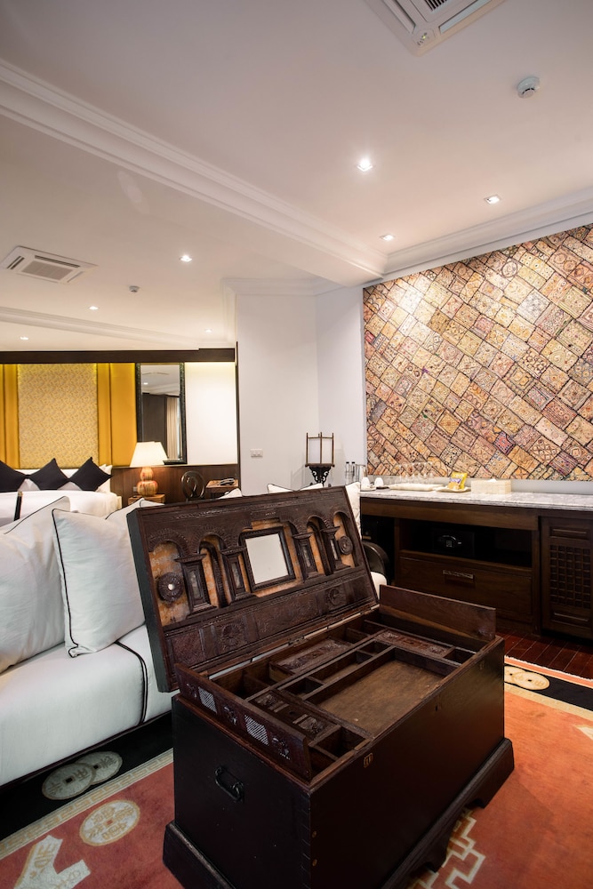 The Bridge An Eclectic Luxotel Chiangmai 49/72