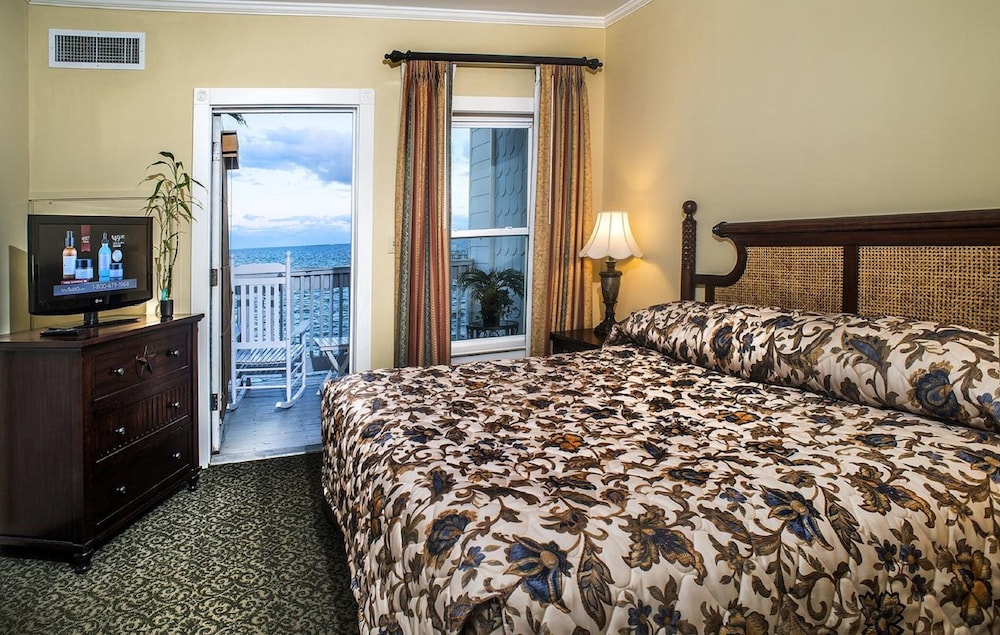 Lighthouse Inn At Aransas Bay 11/41
