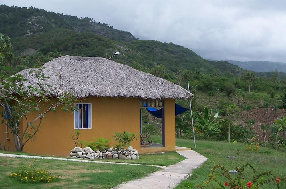 La Colline Enchantee 40/43