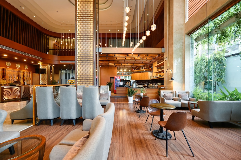 Muong Thanh Grand Saigon Centre Hotel 67/71
