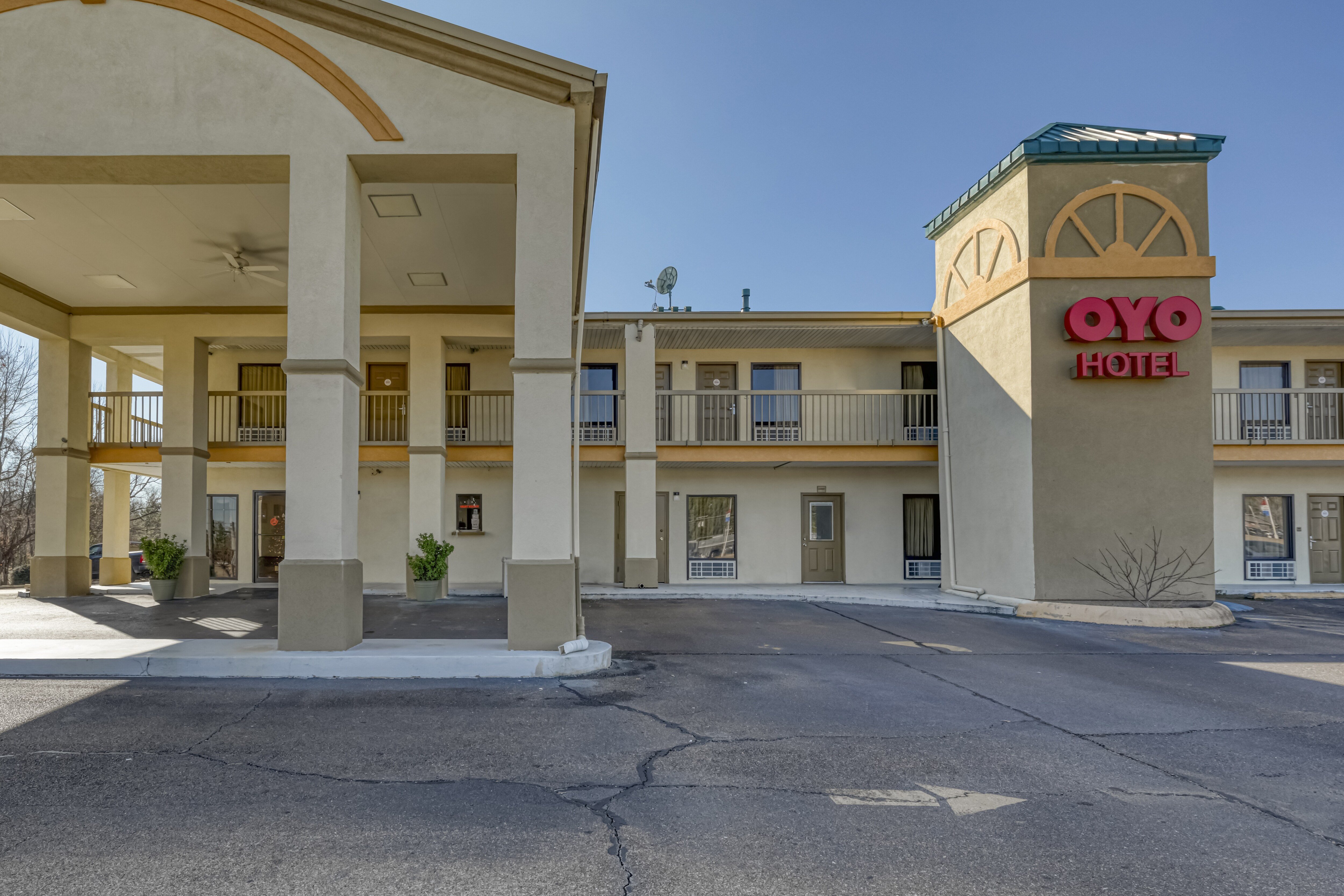 OYO Hotel Grenada West 13/16