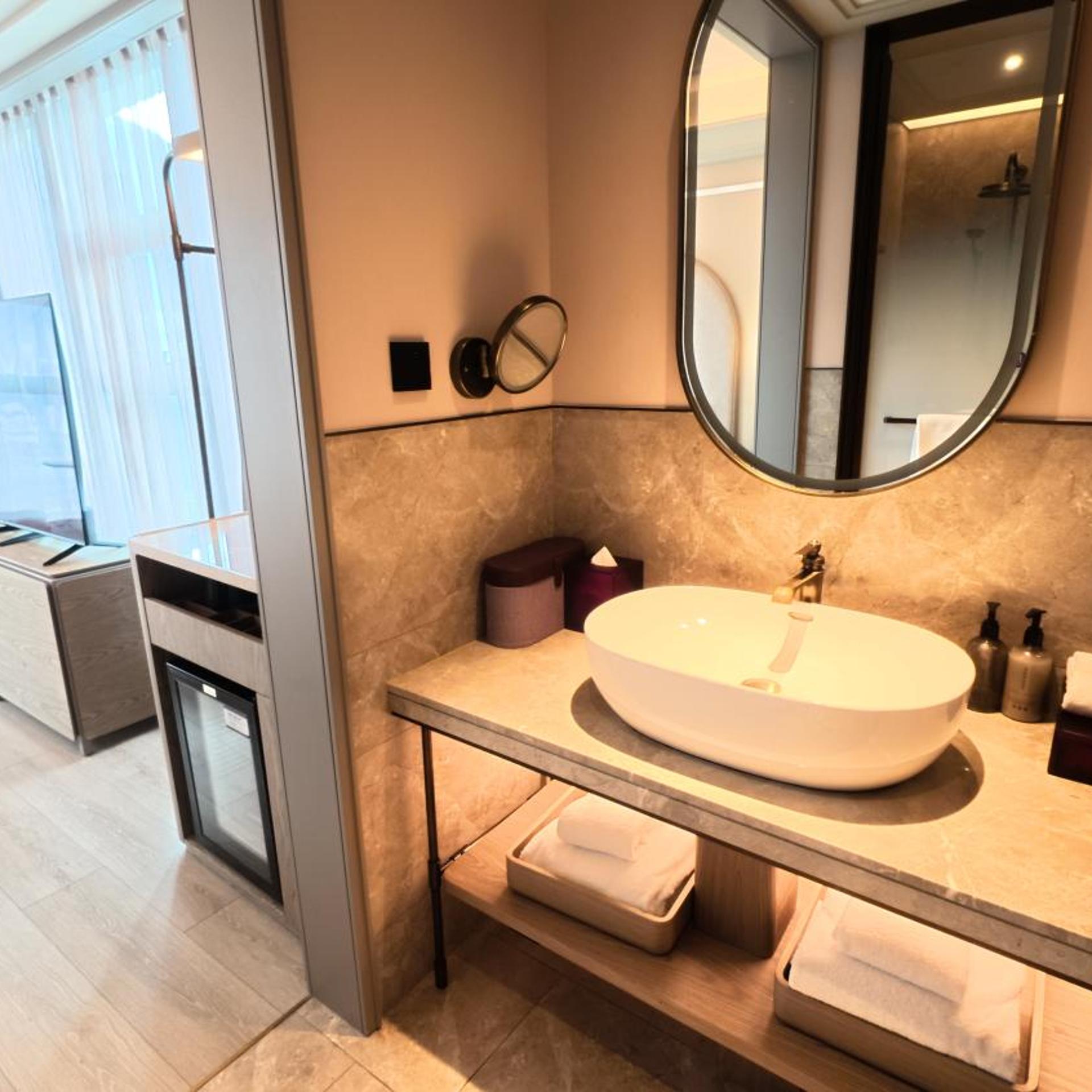 Mercure Guangzhou Financial City 52/60