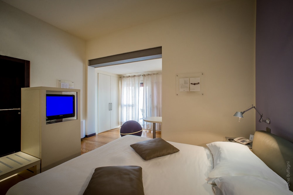 Hotel Annunziata 18/77