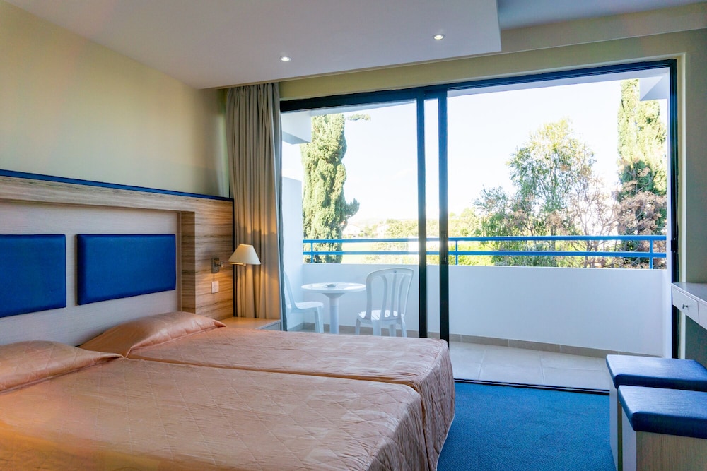 Mariandy Hotel 30/64