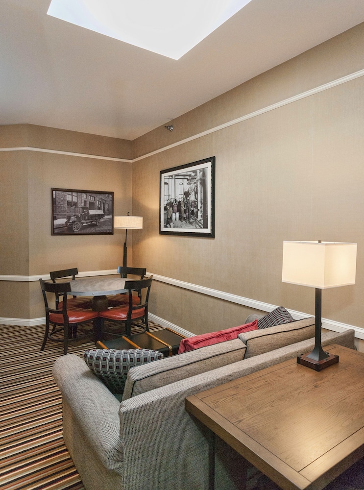 Fitgers Inn 31/55