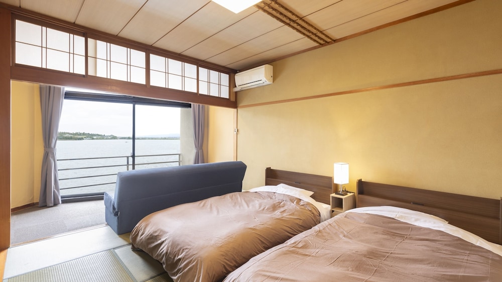 JAPANESE, STANDARD, NO BATHROOM