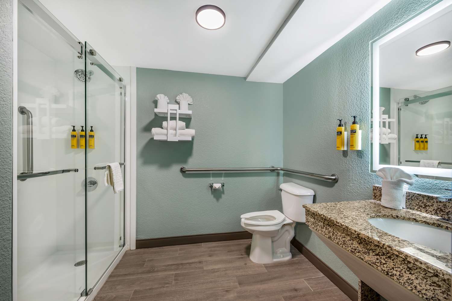 غرفة بسرير كينج مع أريكة لذوي الإعاقة، Best Western Plus Richmond Indiana I-70 3/3