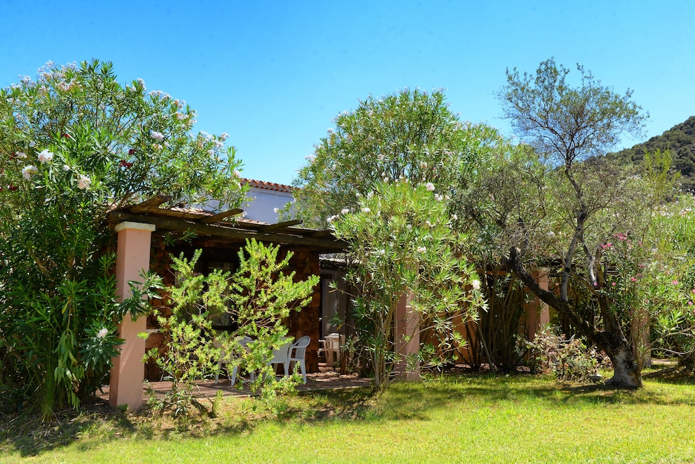 Perdepera Resort 4/79